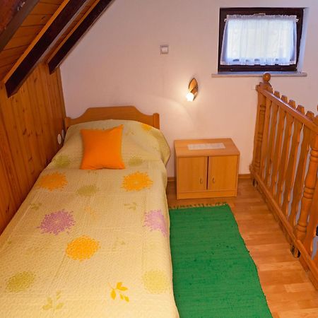 House Pox 2 Hotel Plitvicka Jezera Room photo